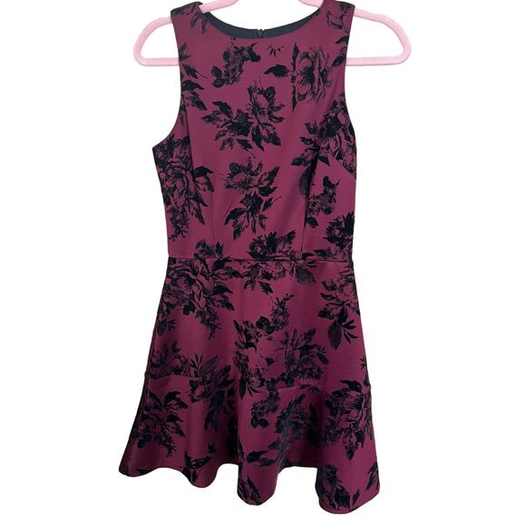 Design Lab Lord & Taylor sleeveless dress red black velvet floral Medium NWOT - Picture 2 of 4